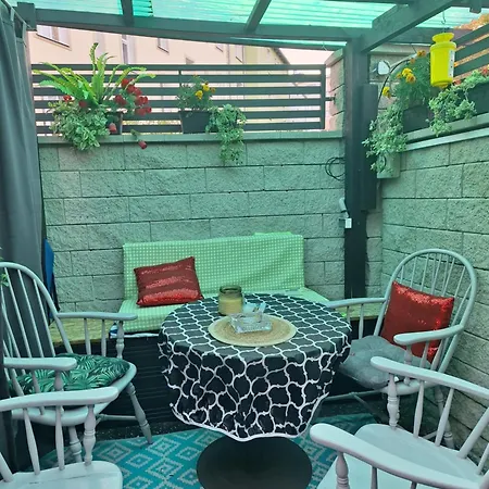 Appartement Noclegi- Pokoj 1 *