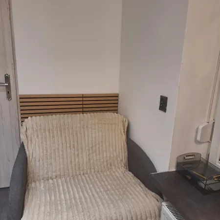 Noclegi- 1 Apartment Neustettin